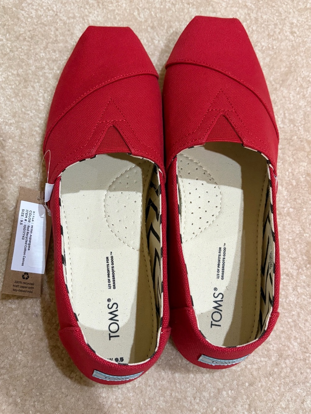Toms Classic Slip-On Flats in Red Canvas